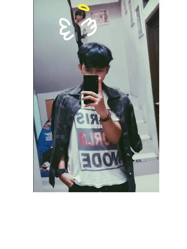 Pria Ini Minta Edit Foto Temannya Hilang, 7 Hasilnya Kocak Abis