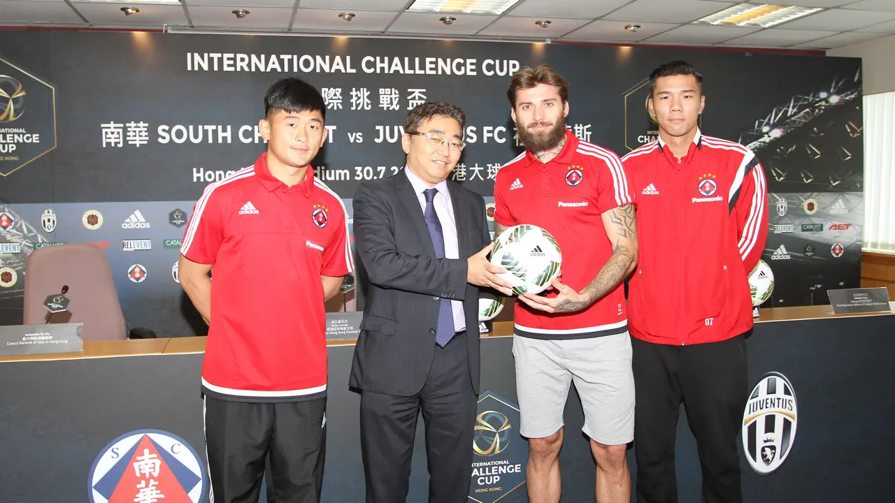 Juventus Kunjungi Hong Kong