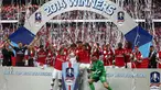 Arsenal sukses menjadi kampiun Piala FA usai membekuk Hull City 3-2 di Stadion Wembley, London, (18/5/2014). (REUTERS/Darren Staples)