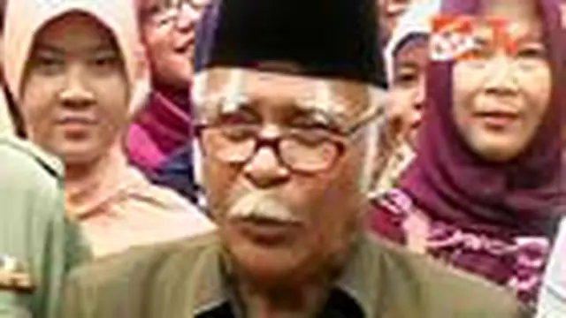 Pengibar Sang Saka Merah Putih Dapat Penghargaan