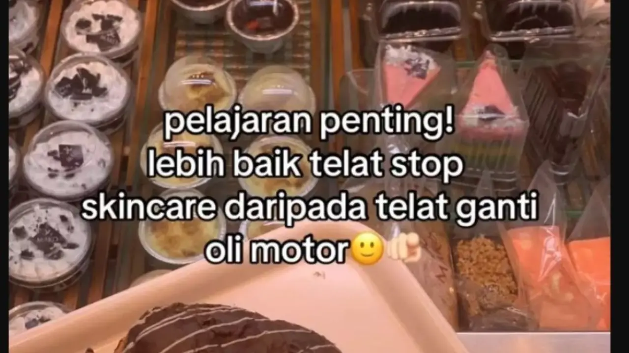 Wanita Terpaksa Servis Motor sampai Jutaan Rupiah karena Utamakan Beli Skincare Dibanding Ganti Oli.  foto: TikTok @cantikaputri1204