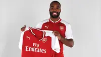 Alexandre Lacazette resmi bergabung ke Arsenal dengan nilai transfer sekitar 60 juta euro. (twitter.com/Arsenal)