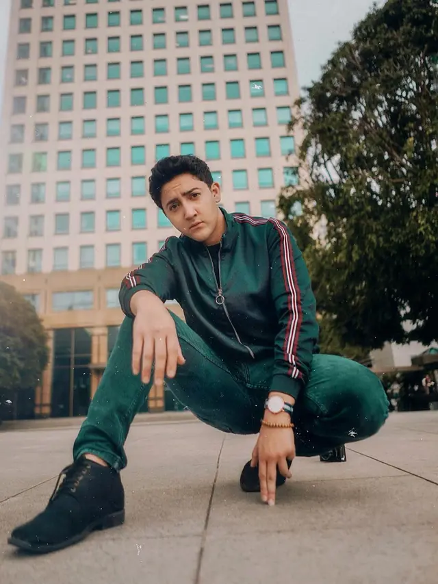 Aron Ashab.