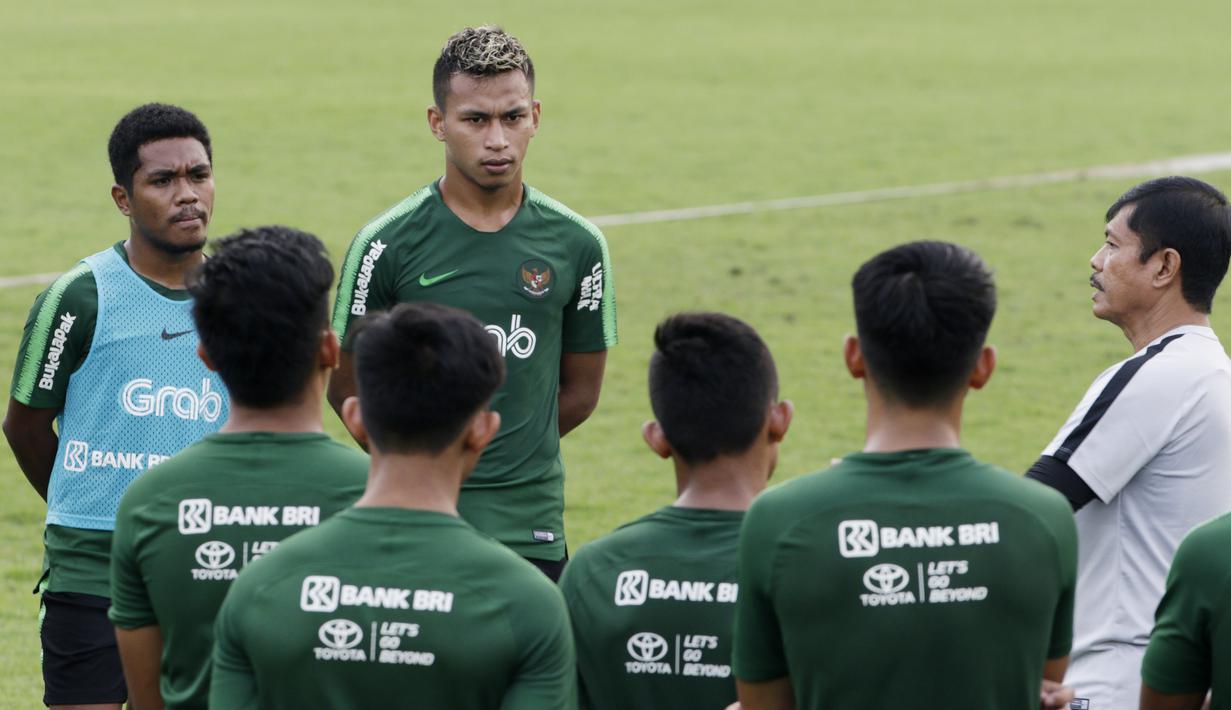Pemain Timnas Indonesia U-22, Osvaldo Haay, saat latihan di Lapangan ABC, Senayan, Jakarta, Jumat (11/1). Pemain muda terbaik Liga 1 2018 itu baru bergabung pada hari kelima pemusatan latihan skuat Garuda Muda. (Bola.com/M Iqbal Ichsan)