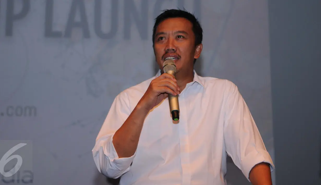 Menpora Imam Nahrawi saat menghadiri acara peresmian kerja sama KMK Online dengan NBA di kawasan Senayan, Rabu (3/5). Menpora menyambut positif kerjasama KMK dengan NBA tersebut. (Liputan6.com/Gempur M Surya)