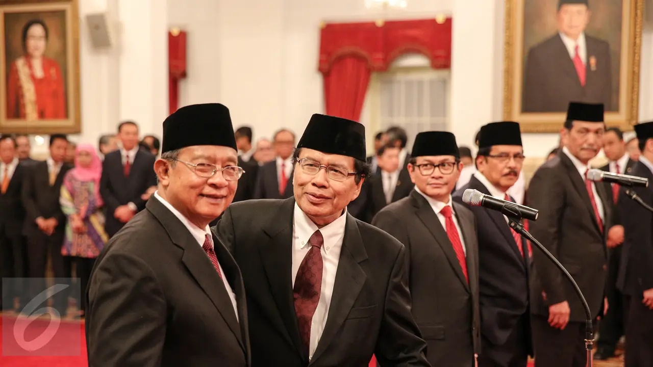 20150812-Jokowi Pecat Sekaligus Lantik Menteri Baru-Jakarta