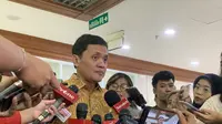 Ketua Komisi III DPR Habiburokhman akan membahas usulan perlu tidaknya polisi memengang senjata api ke depan. Hal ini terkait kasus polisi tembak siswa SMKN 4 Semarang. (Delvira Hutabarat)