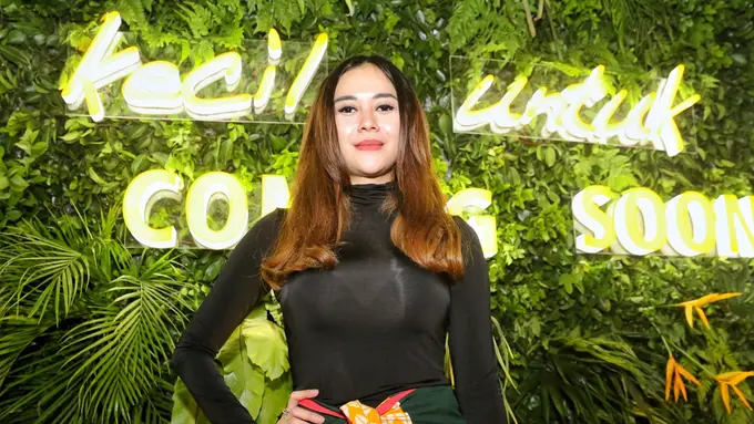 [Bintang] Aura Kasih