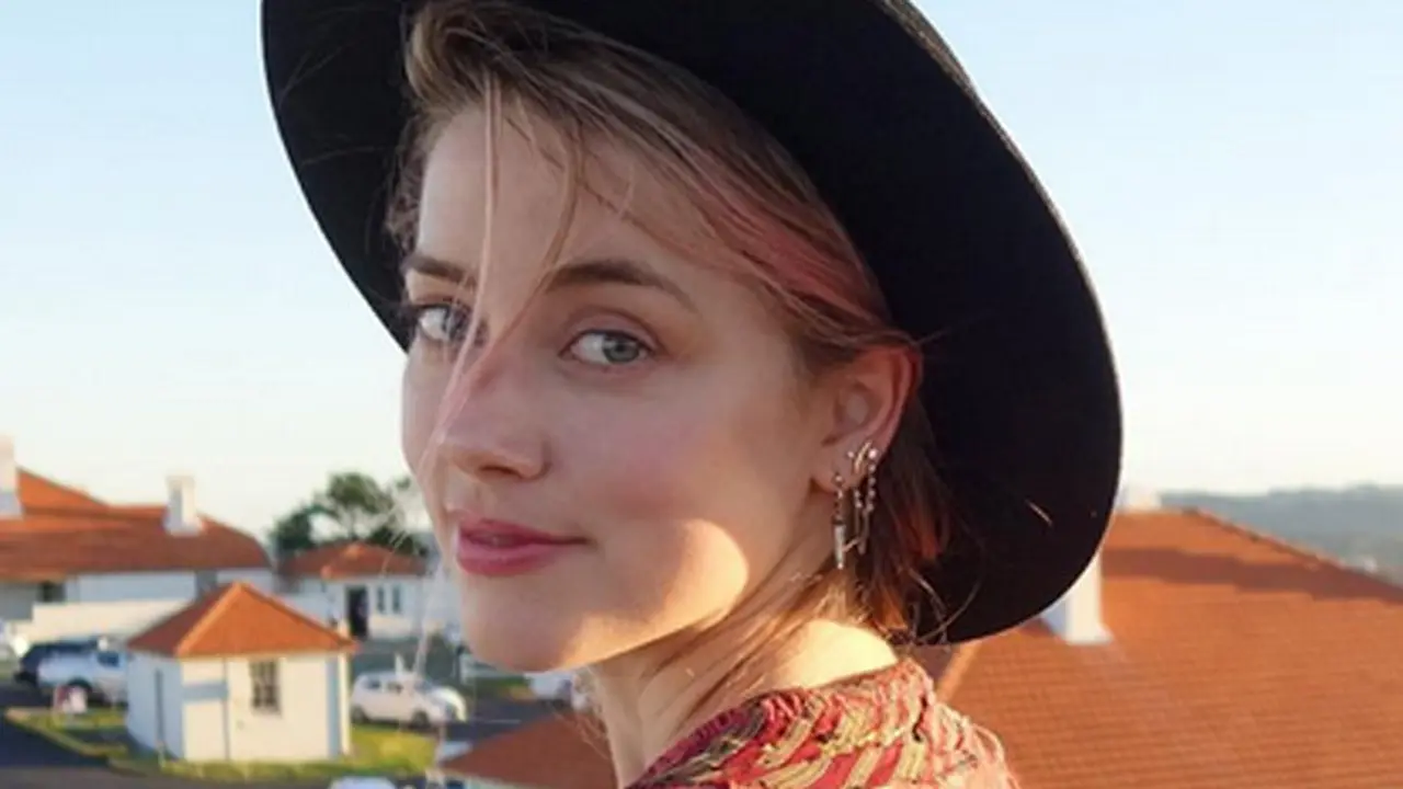 [Bintang] Amber Heard