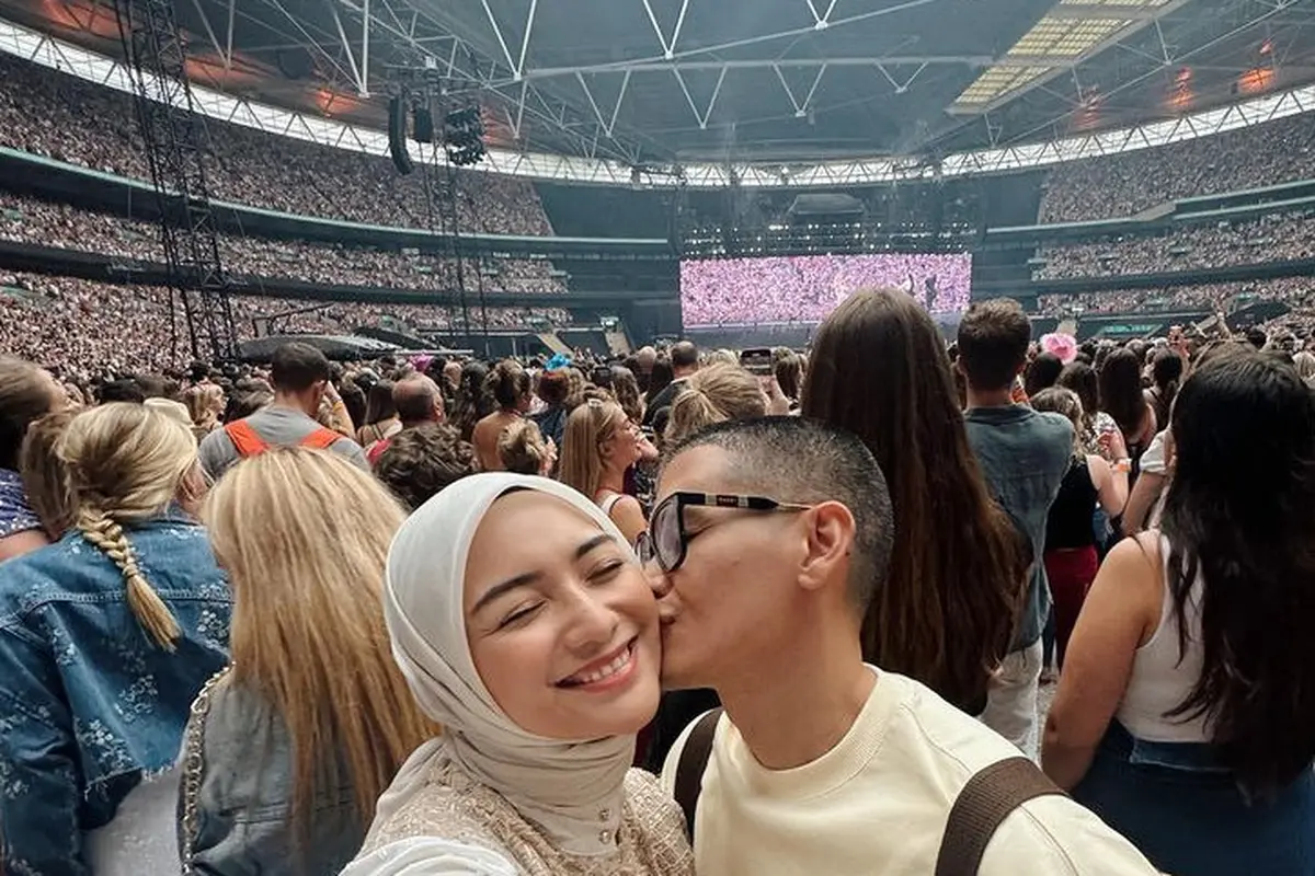 Citra Kirana Liburan ke Inggris