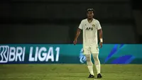 Kisah Haru Gunawan Dwi Cahyo: Sepatu Bola Pertama Dipinjam, Ditambal Berkali-kali demi Mimpi