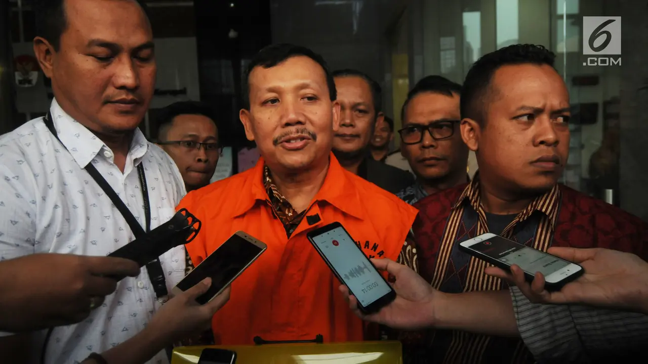 Sekda Jabar Iwa Karniwa Resmi Ditahan KPK