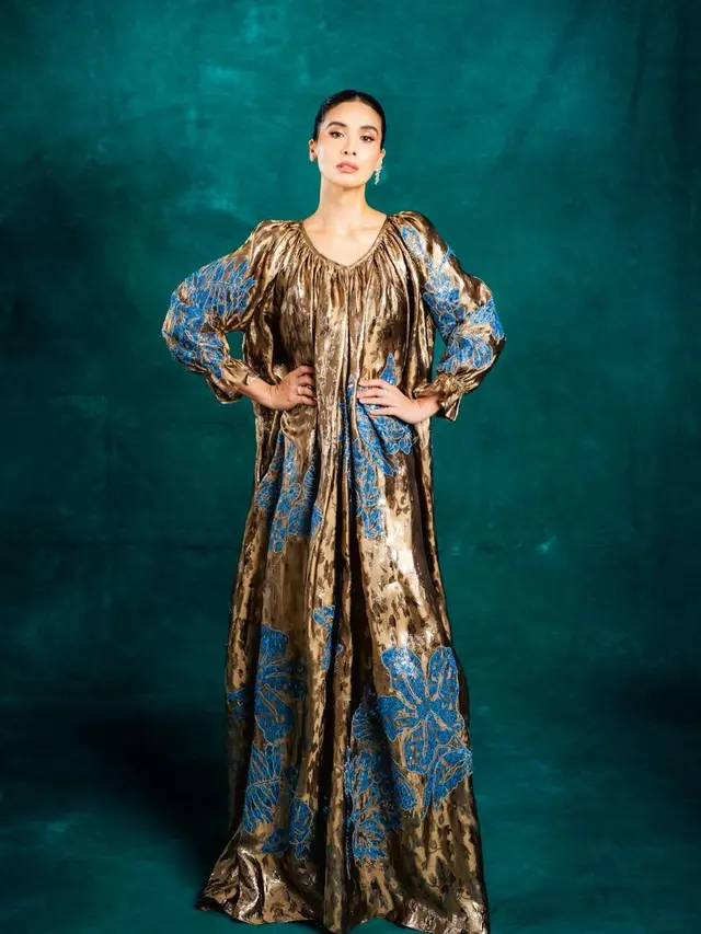 6 Adu Gaya Marsha Timothy dan Davika Hoorne Hadiri Gala Premiere Kang Mak From Pee Mak, Sama-sama Jadi Hantu di Film