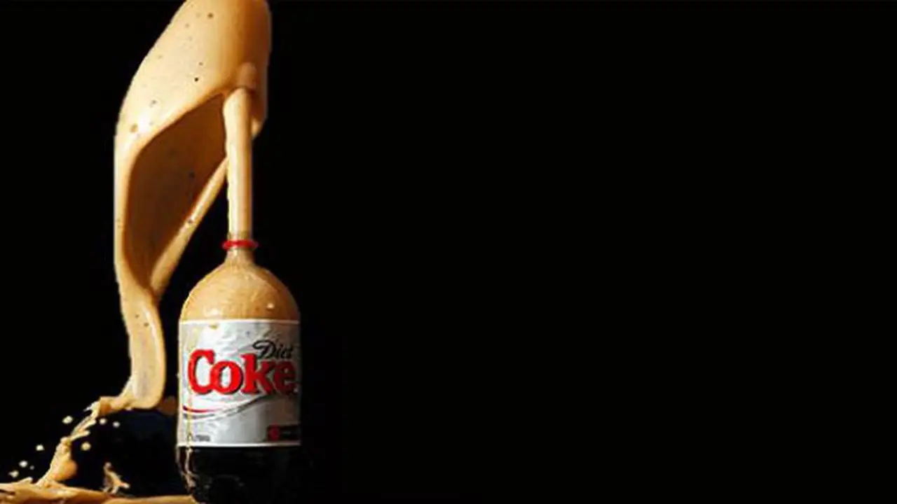 Bosan? 5 Eksperimen Mentos dan Diet Coke Ini Sikat Habis Suntukmu