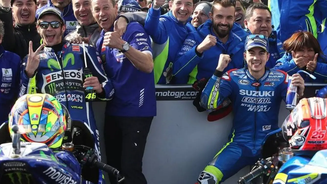 Maverick Vinales - Valentino Rossi