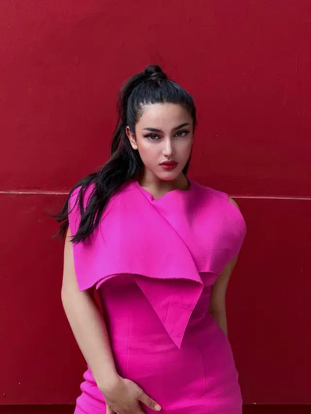 6 Potret Cassandra Angelie, Pesinetron yang Tengah Curi Perhatian