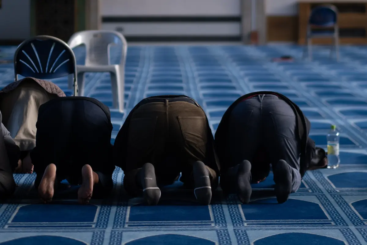 Ilustrasi Islami, muslim, salat berjemaah