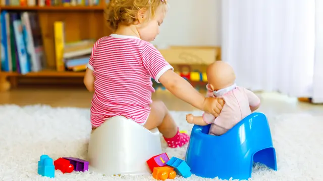 Bingung Cara Melatih Anak Buang Air di Toilet? Cek Tips Berikut Ini