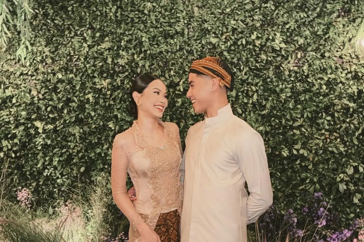8 Kebaya Kutubaru Paling Mencuri Perhatian dari Seleb Tanah Air, dari Annisa Pohan, Bunga Citra Lestari, hingga Alyssa Daguise