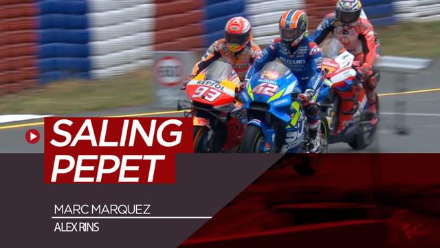 Berita video insiden pembalap Repsol Honda, Marc Marquez, dengan rider Suzuki Ecstar,  Alex Rins, yang saling pepet di Kualifikasi MotoGP Republik Ceska, Sabtu (4/8/2019).