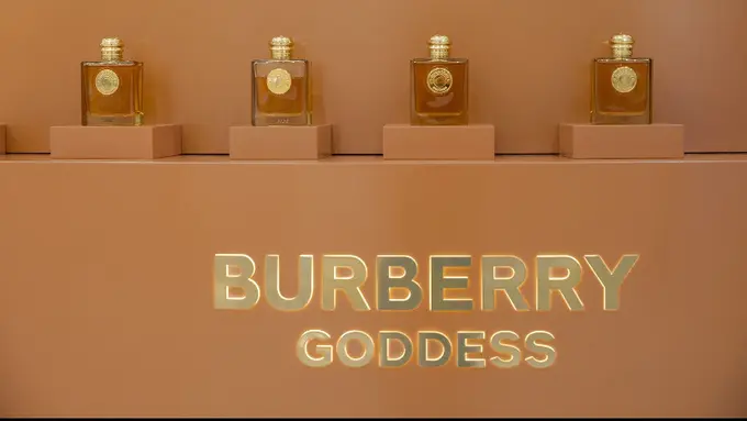 Burberry Eau De Parfum Intense