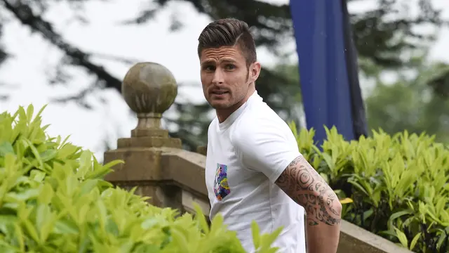 Olivier Giroud_(AFP/Franck Fife)