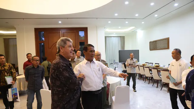 Menteri Pertanian Andi Amran Sulaiman bertemu Duta Besar Palestina untuk Indonesia, Zuhair Al-Shun. (Foto: Liputan6.com/Arief RH)