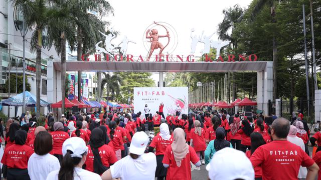 Fit & Fab with Fibrenade di FX Senayan Side