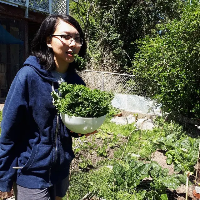 7 Potret Seleb Hobi Berkebun, Bisa Panen Sayur Sendiri di Rumah