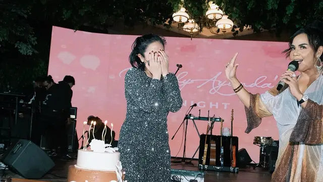 Pesta ulang tahun ke-33 Nindy Ayunda (Foto: Instagram/nindyayunda)