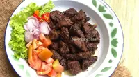 Resep sate daging sapi goreng, cocok untuk mengolah daging kurban Idul Adha. (dok. Cookpad @pawonbune_aas)