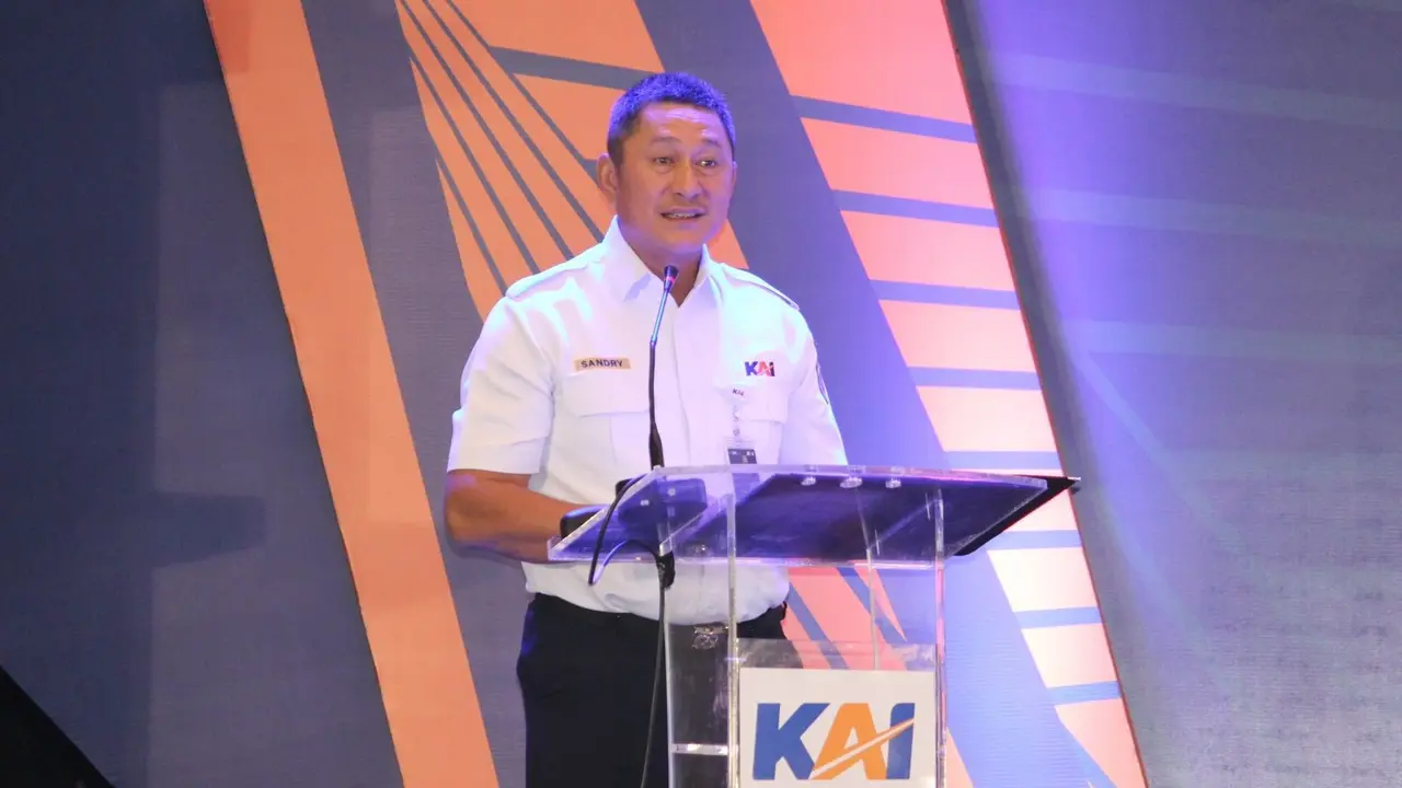 Direktur Keselamatan dan Keamanan KAI, Sandry Pasambuna. (Dian Kurniawan/Liputan6.com)