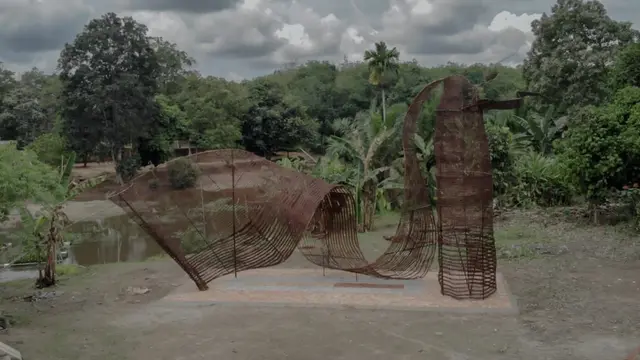 Karya Seni Gigantik Harmoni(S)