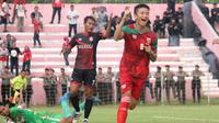 Mantan penyerang Sriwijaya FC, Eki Nurhakim, menyumbang satu dari empat gol kemenangan Persibat Batang atas Persijap di Grup 4 ISC B 2016. (Bola.com/Robby Firly)