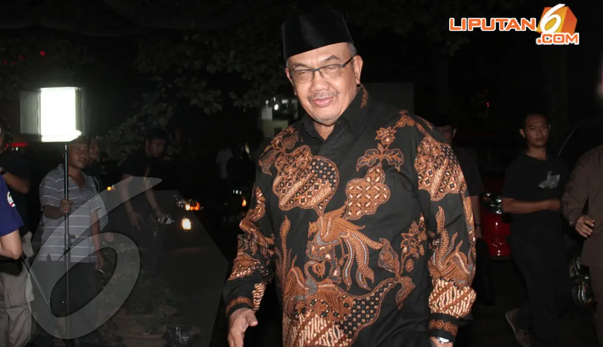  Ketua DPP PAN Azwar Abu Bakar turut hadir di rapat tokoh politik dan Ormas Islam yang membahas wacana pembentukan Koalisi Partai Islam di Jakarta, Kamis (17/4/2014)(Liputan6.com/Johan Tallo)