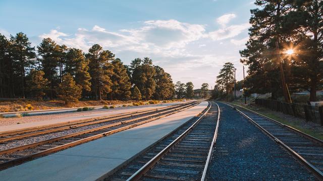 Ilustrasi rel kereta