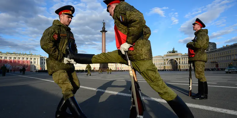 Rusia-Gelar-Latihan-Parade-Militer