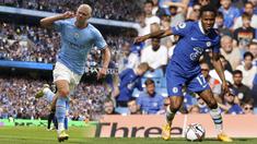 Manchester City dan Chelsea sama-sama berhasil meriah kemenangan di pekan keempat Liga Inggris pada Minggu (28/08/2022) malam WIB. Hasil tersebut tak lepas dari penampilan cemerlang para penyerang anyar mereka, yaitu Erling Haaland dan Raheem Sterling. (Foto Kolase: AP/PA/Nick Potts dan AFP/Carlos Jasso)