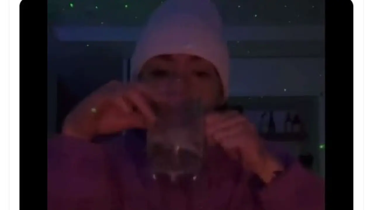 Jungkook BTS Terlihat Menangis Saat Livestreaming, Kenali Rhinitis yang Jadi Penyebabnya