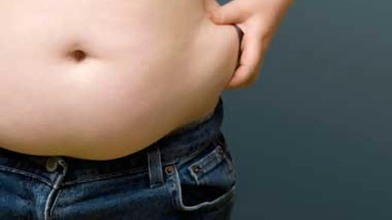 Obesitas Dikaitkan Dengan Sperma yang Lebih Sedikit Pada Pria