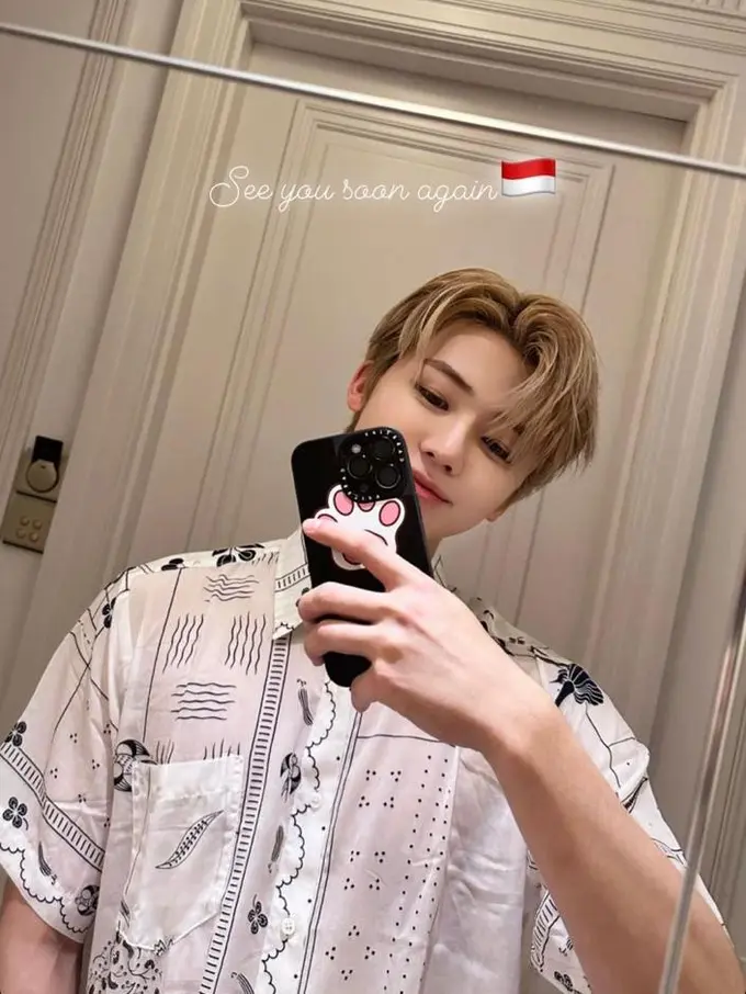 Gaya Jaemin NCT Dream Pakai Kemeja Brand Lokal Rp1,8 Juta Pasca Konser Indonesia