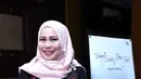 Dewi Yull saat di Soeltan Cafe, kawasan Ampera, Jakarta Selatan, Senin (4/4) mengaku bahwa lagu Segalaku Untukmu merupakan lagu optimis. (Nurwahyunan/Bintang.com)