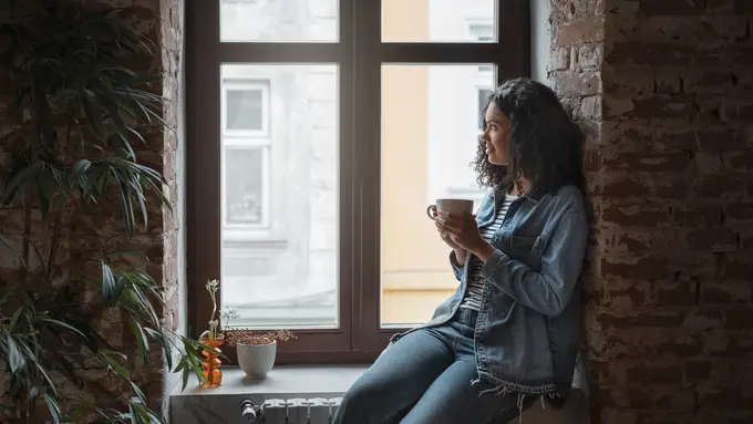 wanita juli tabahkan hati