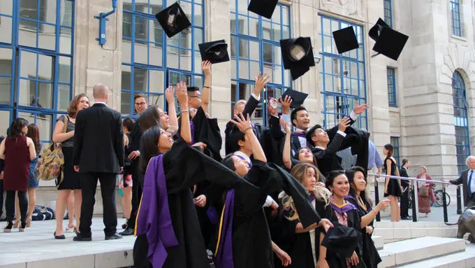 4 Hal Ini yang Harus Kamu Lakukan Setelah Jadi Sarjana