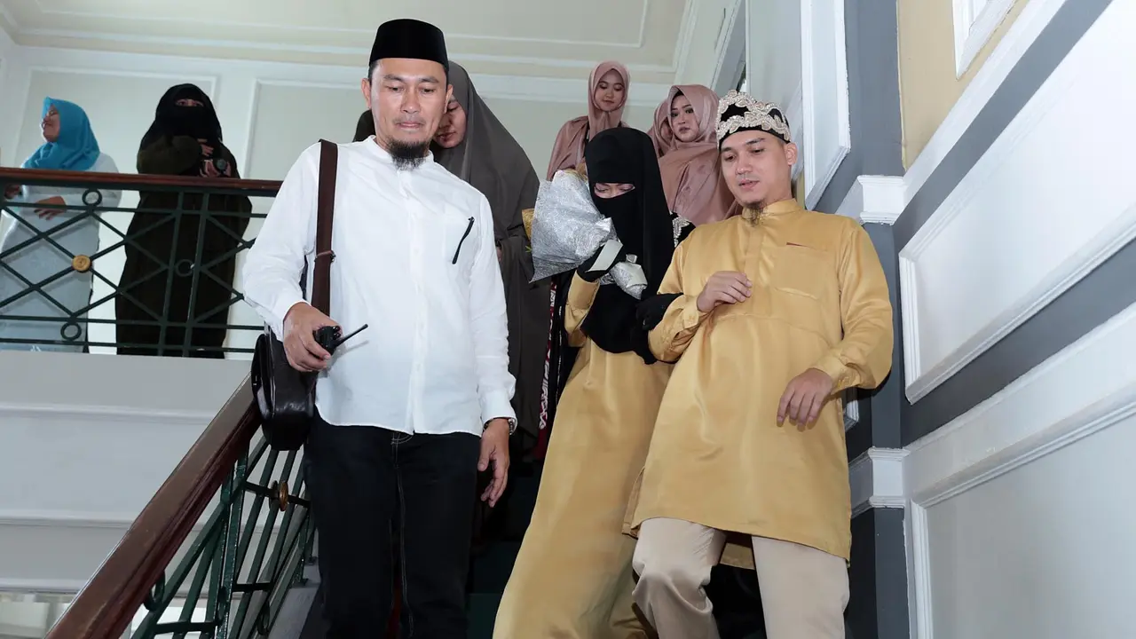 [Bintang] Pernikahan Egi John