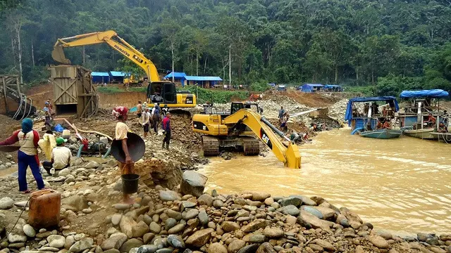 Penambangan Emas Liar Jambi
