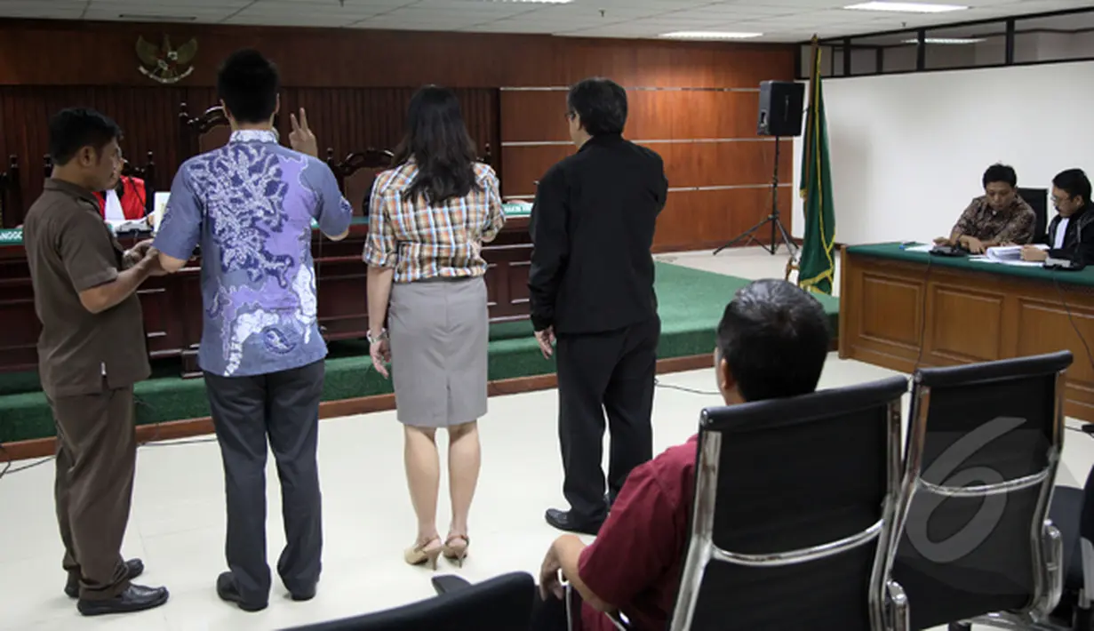 Sejumlah saksi dihadirkan dalam sidang lanjutan dengan terdakwa Dirut PT Dutasari Citralaras Machfud Suroso di Pengadilan Tipikor, Jakarta, Senin (9/2/2015). (Liputan6.com/Faisal R Syam)