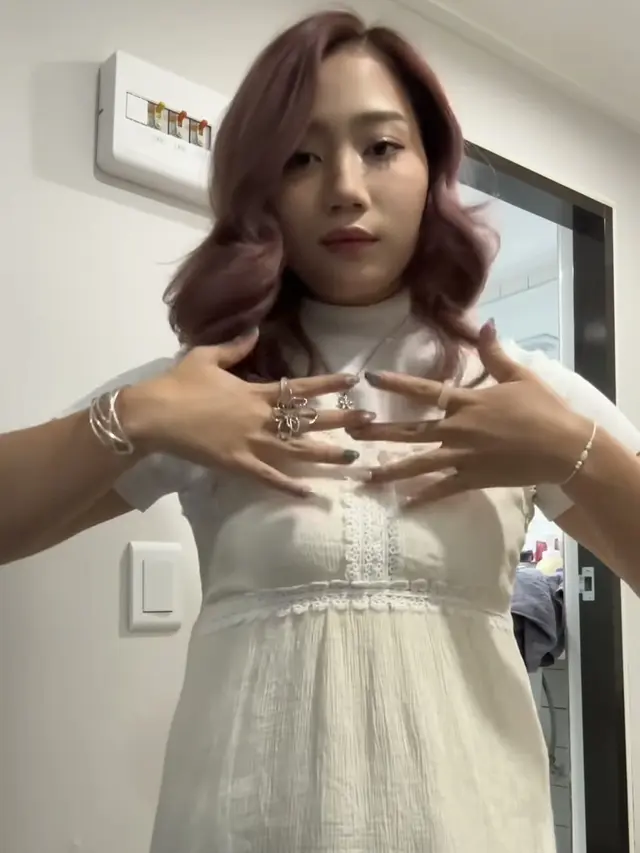 Penampilan terbaru Camillia Laetitia Azzahra, Putri Ridwan Kamil dari rambut panjang ke pendek. [@camilliazr]