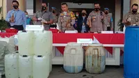Kapolda Banten, Irjen Pol Fiandar, Dalam Ungkap Kasus Madu Palsu. (Selasa/10/11/2020). (Yandhi Deslatama/Liputan6.com)