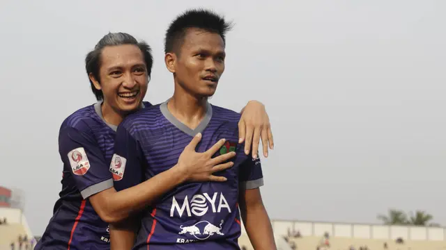 FOTO: Sirvi Arfani Cetak Hattrick, Persita Hajar Persibat